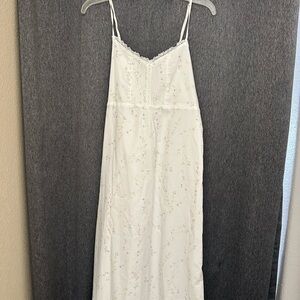 Brandy Melville White Floral Maxi Dress